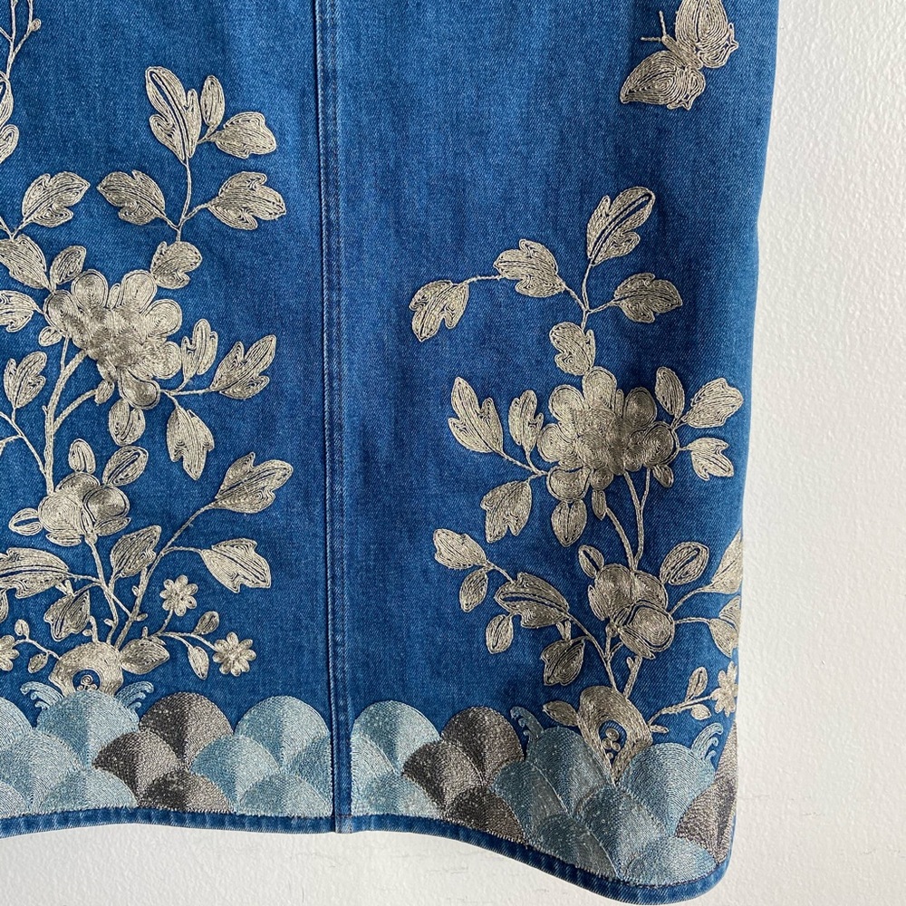 Gucci embroidered denim skirt size 38 new, rare - Picture 3 of 7